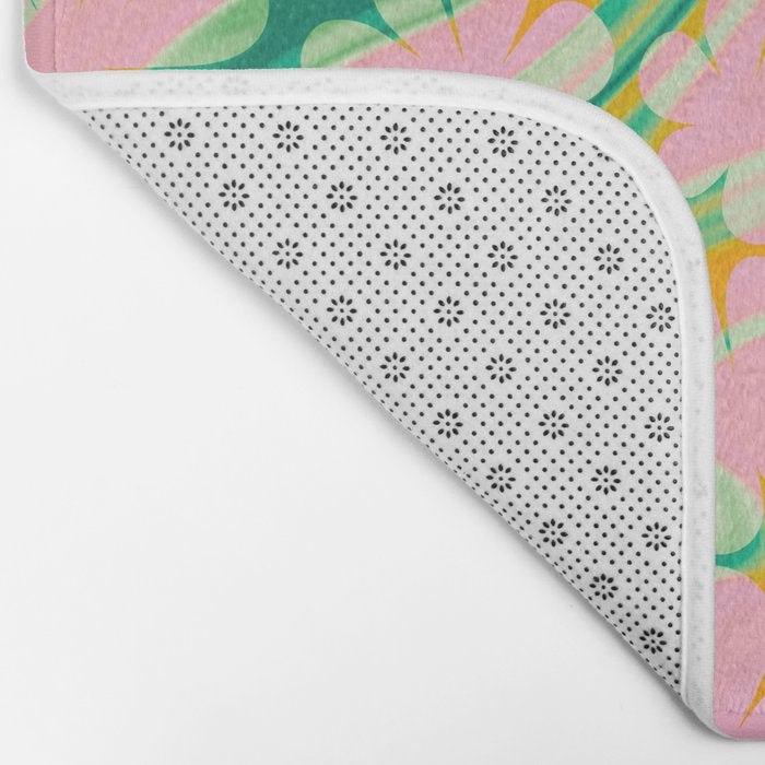Retro Daisy Tie Dye Pattern Bath Mat Gallery Image 2
