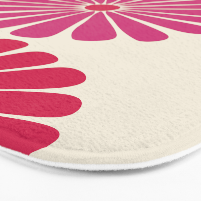 Retro Summer Daisies VII Bath Mat Gallery Image 3