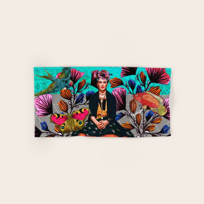 Frida´s secret smile Bath Towel Gallery Image 1
