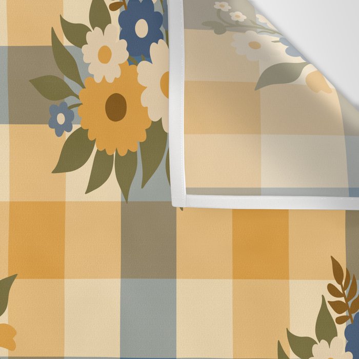 Country Retro Cottage Flowers plaid Wall Tapestry Gallery Image 3
