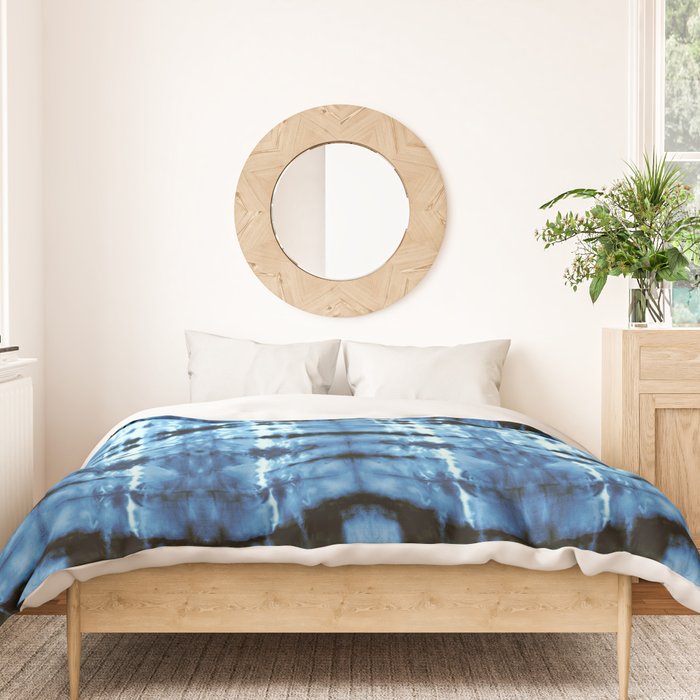 Indigo Satin Shibori Duvet Cover Gallery Image 3