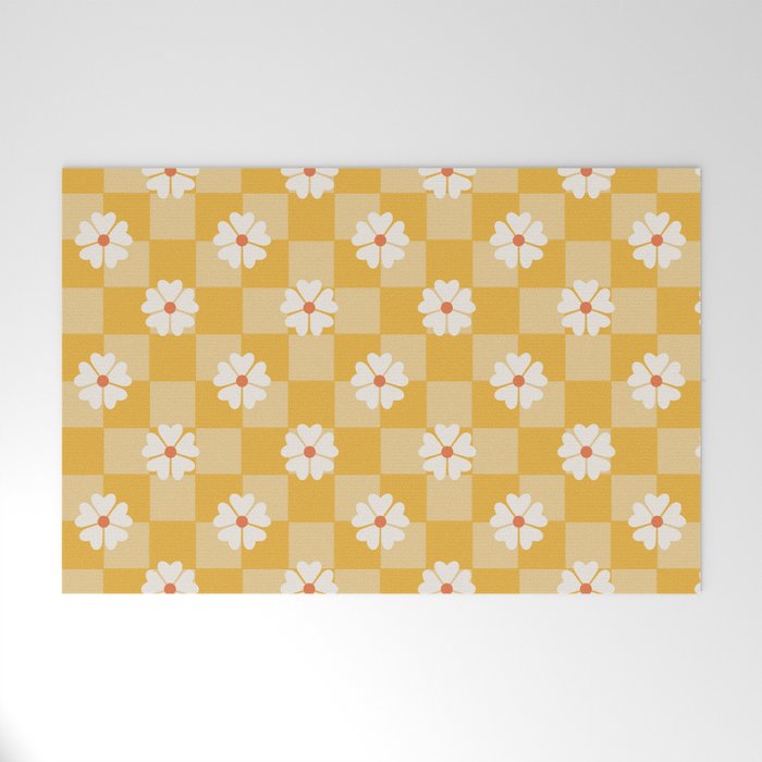 Daisies On Yellow Checkerboard Welcome Mat Gallery Image 1