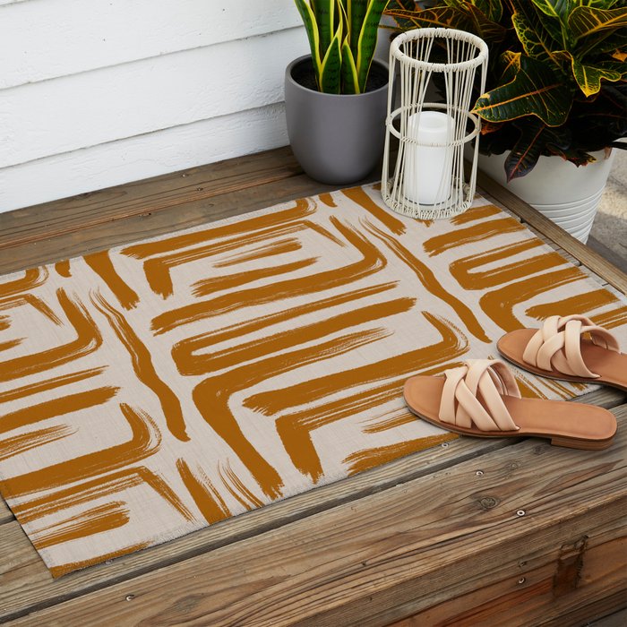 Amber Brushstrokes - Abstract Mid Century Modern Outdoor Rug Gallery Image 2