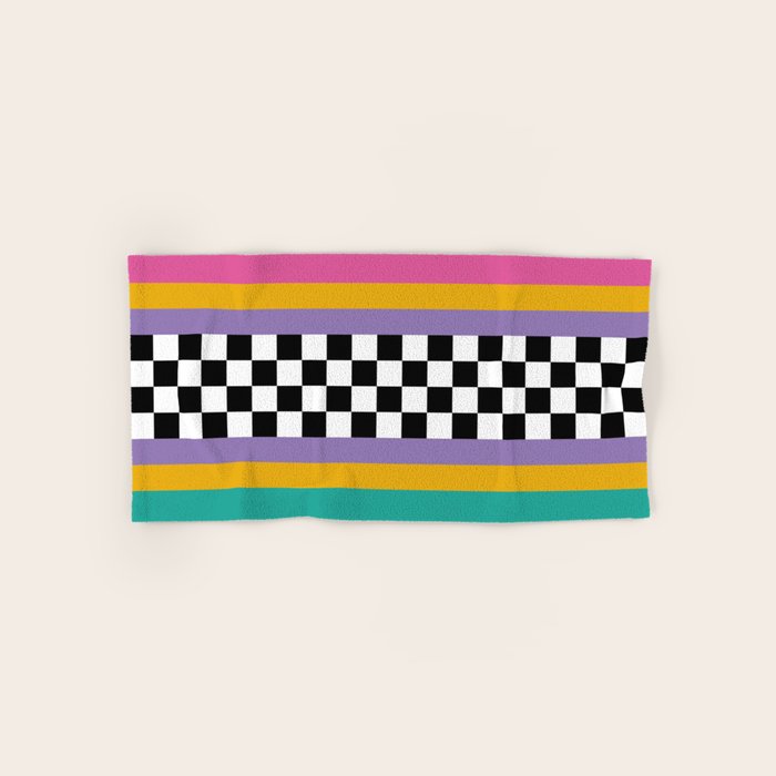 Checkered pattern grid / Vintage 80s / Retro 90s Bath Towel Gallery Image 1