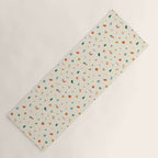 Retro abstract christmas decoration pattern Yoga Mat Gallery Image 1