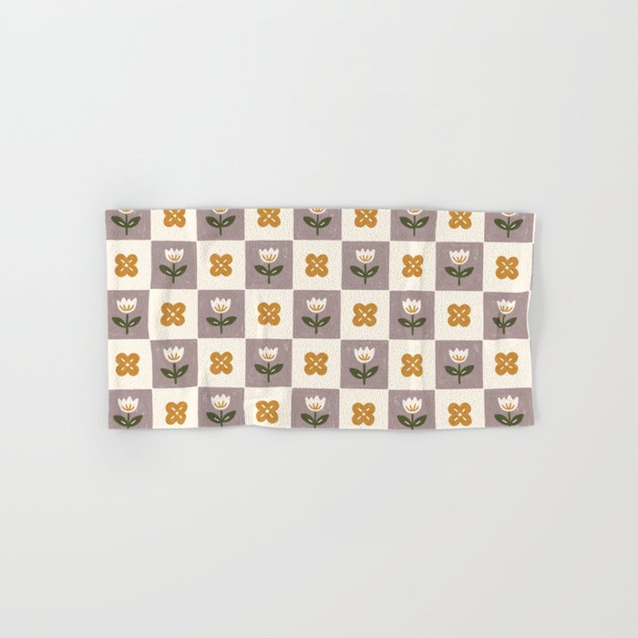Checkerboard Flowers Bath Towel Gallery Image 1