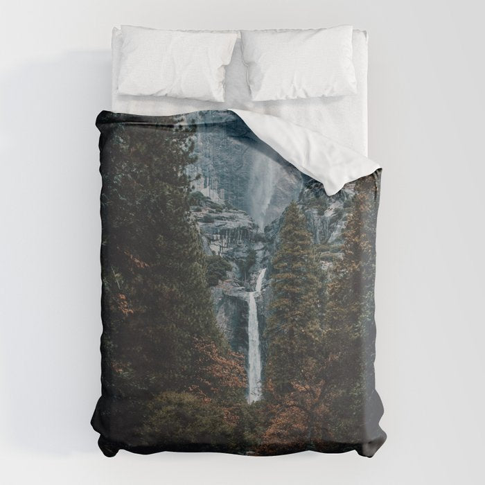 Upper and Lower Yosemite Falls Duvet Cover Gallery Image 6