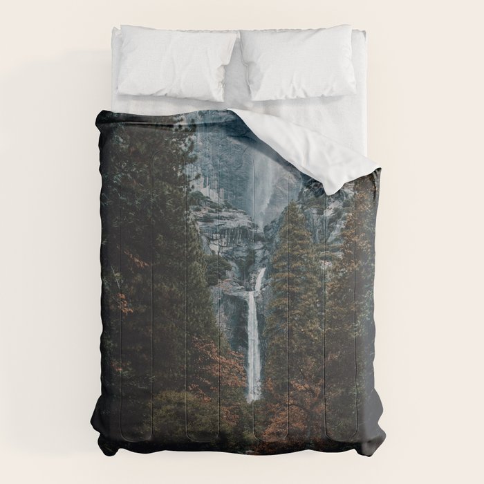 Upper and Lower Yosemite Falls Comforter Gallery Image 6