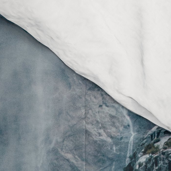 Upper and Lower Yosemite Falls Comforter Gallery Image 4