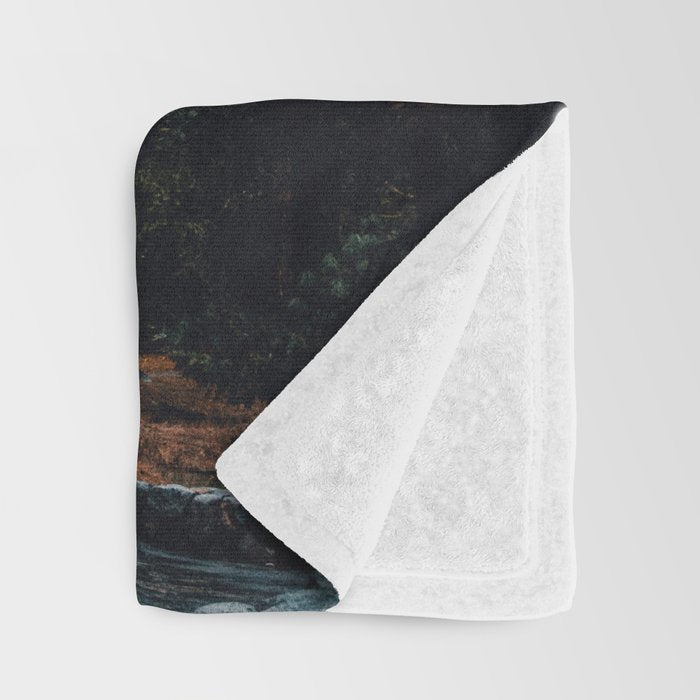 Upper and Lower Yosemite Falls Throw Blanket Gallery Image 3