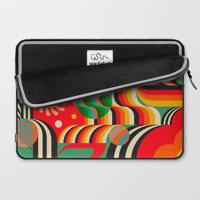 Dream Paradise Laptop Sleeve Gallery Image 2