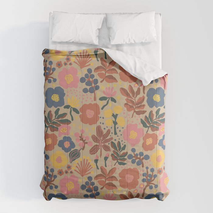 Red blooming Comforter Gallery Image 6
