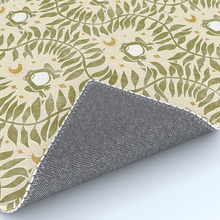 Froggie  Ogee - moss green and cream Rug Gallery Image 4