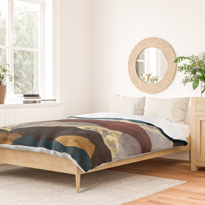 Mountain Peak Reflection Duvet Cover Gallery Image 2
