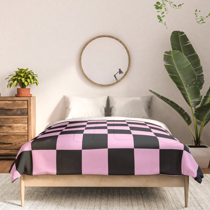 Checkered (Black & Pink Pattern) Comforter Gallery Image 3
