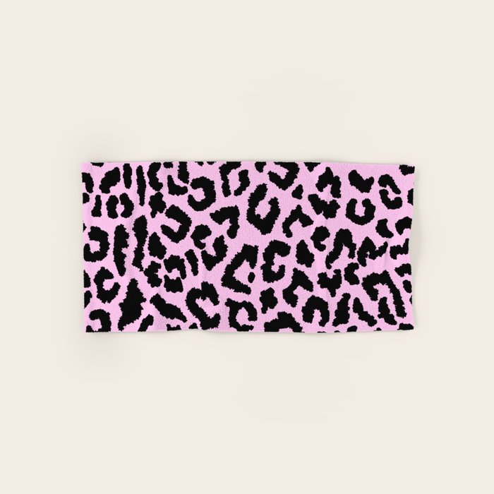 2000s leopard-black on palest pink Bath Towel Gallery Image 1