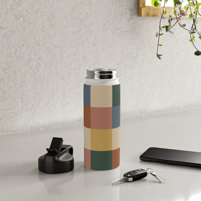 Bold Retro Checks Pattern - Large XI Water Bottle Gallery Image 4