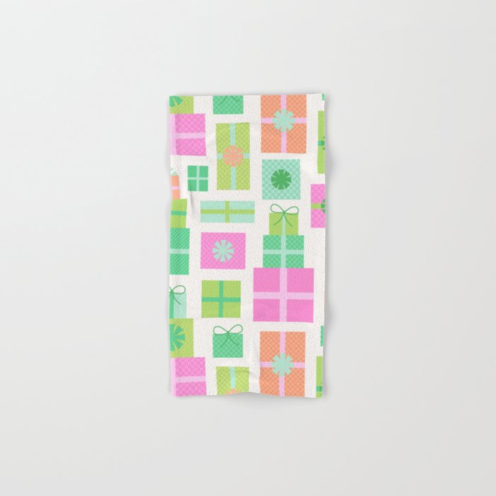 Retro Christmas Presents - Pink & Green Bath Towel Gallery Image 1