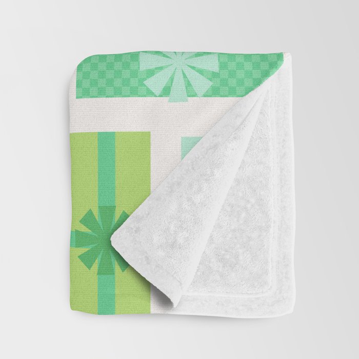 Retro Christmas Presents - Pink & Green Throw Blanket Gallery Image 3