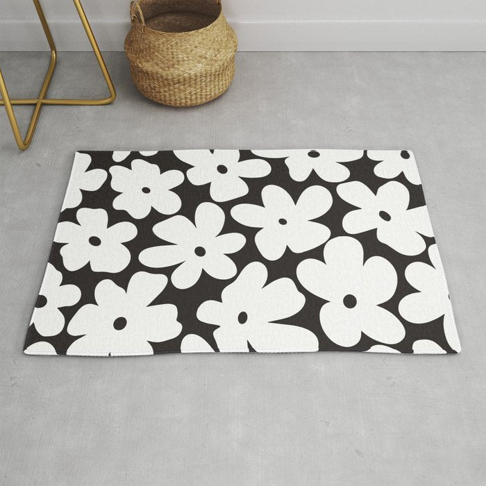 Black & White Flower - 70's White Daisies Rug Gallery Image 1