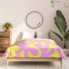 Neon Yellow and Pink Amoeba Dance Vivid Retro Modern Pattern Comforter Gallery Image 3