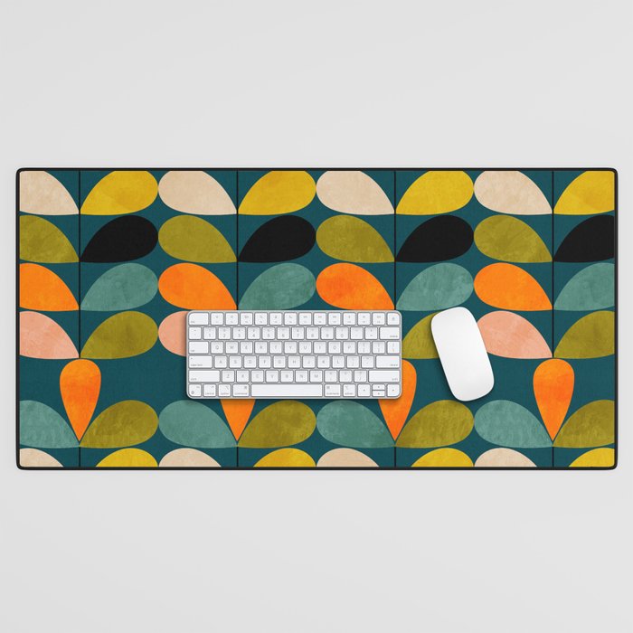 retro minimal floral Desk Mat Gallery Image 1