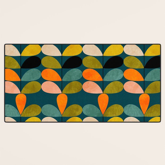 retro minimal floral Desk Mat Gallery Image 3