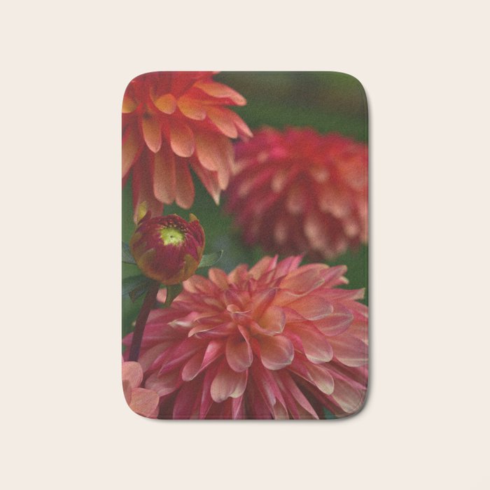 Dahlia 3 Bath Mat Gallery Image 1
