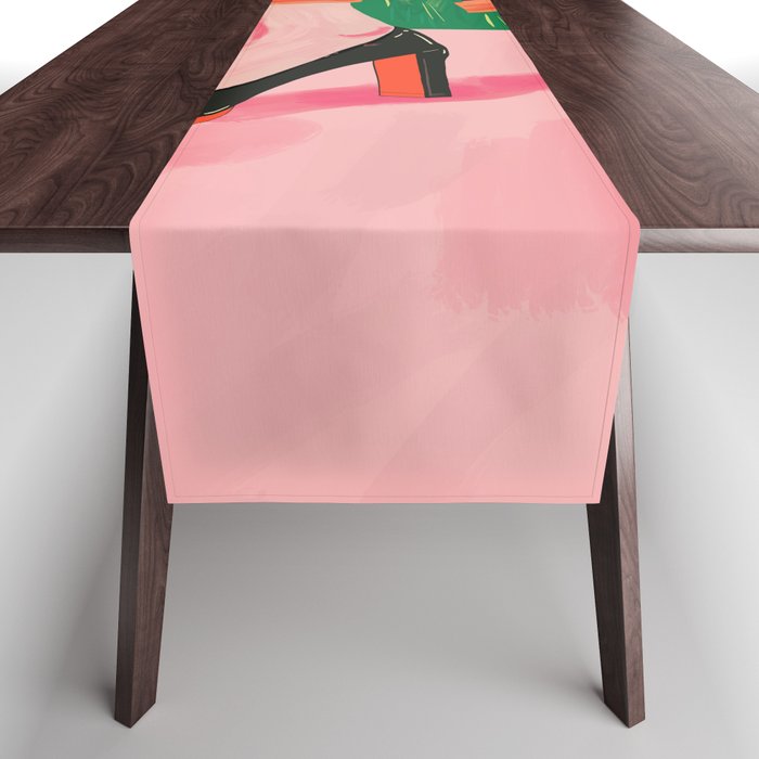 Chic Stroll Table Runner Gallery Image 1