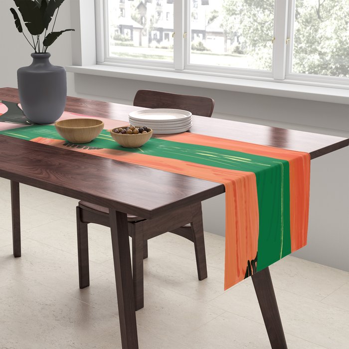 Chic Stroll Table Runner Gallery Image 2