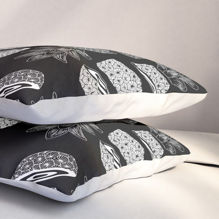Pineapples (Dark/Sliced) Pillow Sham Gallery Image 3