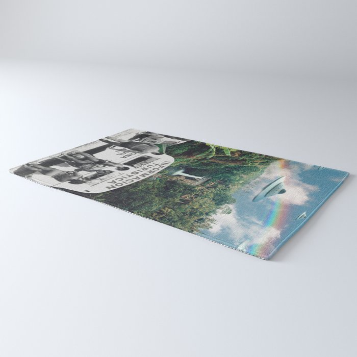 The Visitors // UFOs in Paradise Rug Gallery Image 3