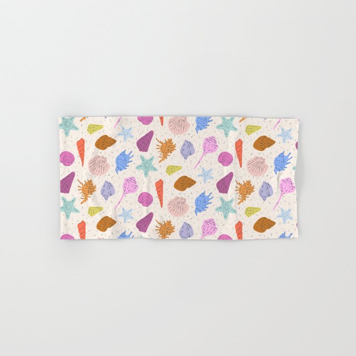 Rainbow Seashells Bath Towel Gallery Image 1
