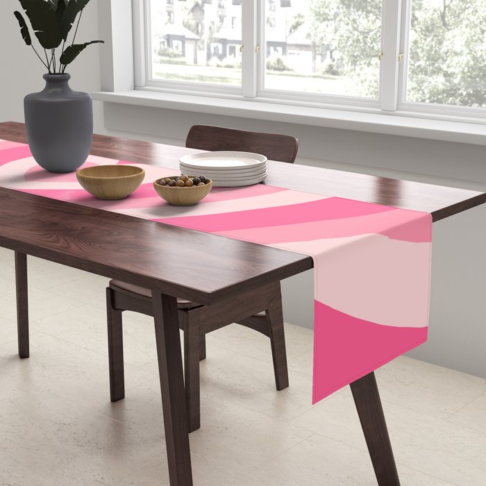 Hypnotic Pink Hearts Table Runner Gallery Image 2