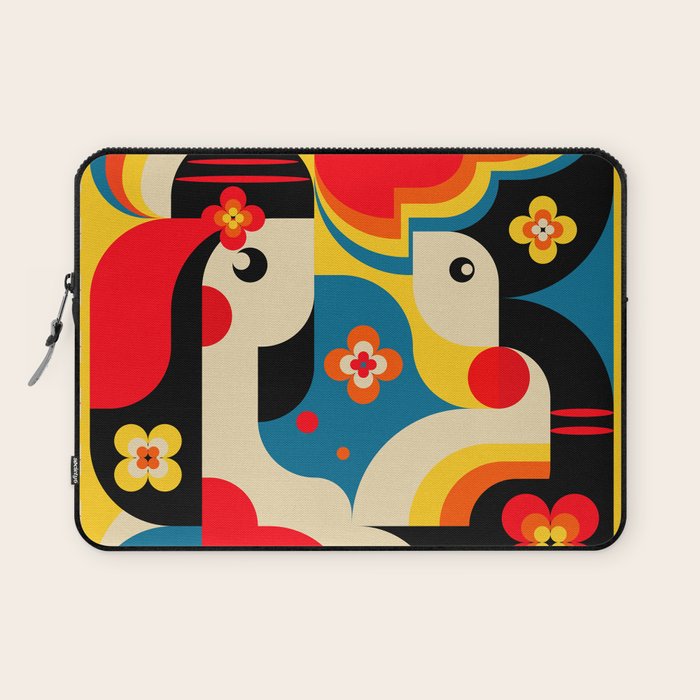 Happy Sun kissed Girls Laptop Sleeve Gallery Image 1