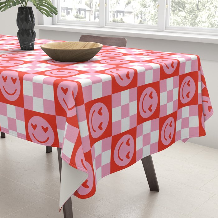 Retro love heart face checkered pattern Tablecloth Gallery Image 3