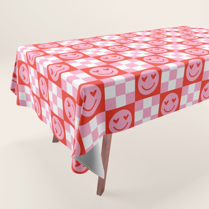 Retro love heart face checkered pattern Tablecloth Gallery Image 1