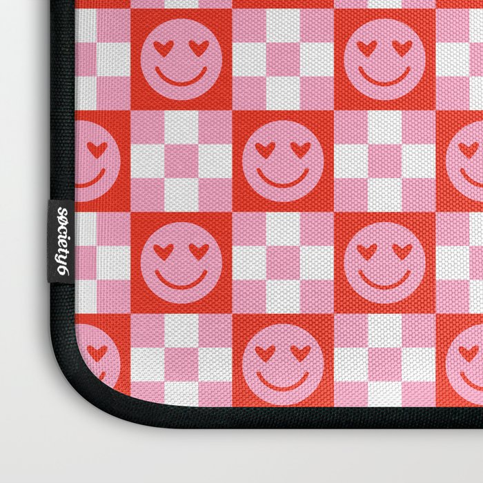 Retro love heart face checkered pattern Laptop Sleeve Gallery Image 3
