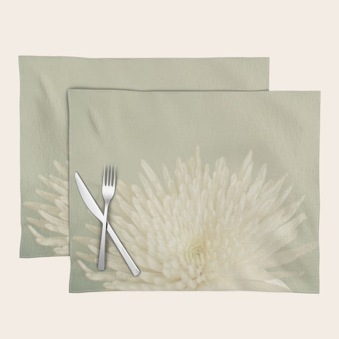 Pale Beauty Placemat Gallery Image 1