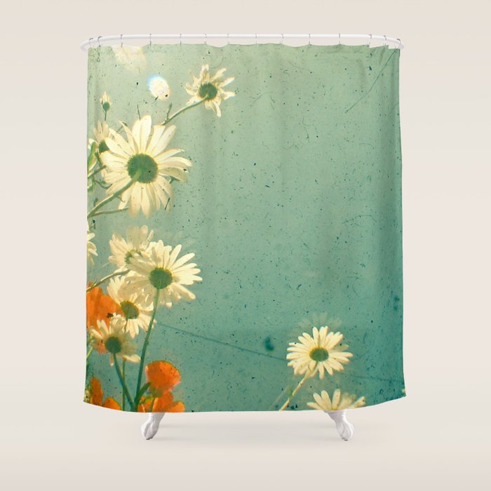 Daisy Shower Curtain Gallery Image 1