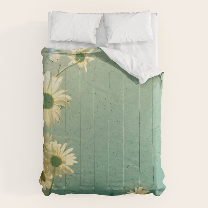 Daisy Comforter Gallery Image 6