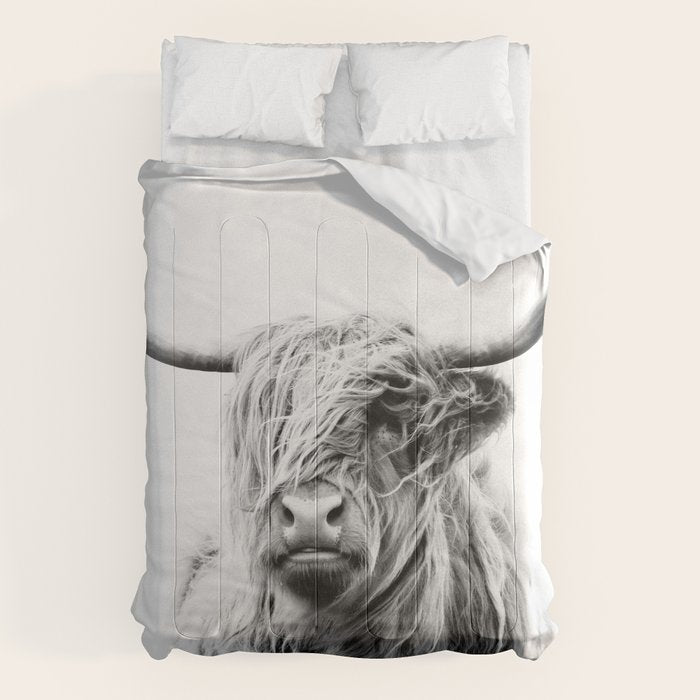 portrait of a highland cow Comforter Gallery Image 1