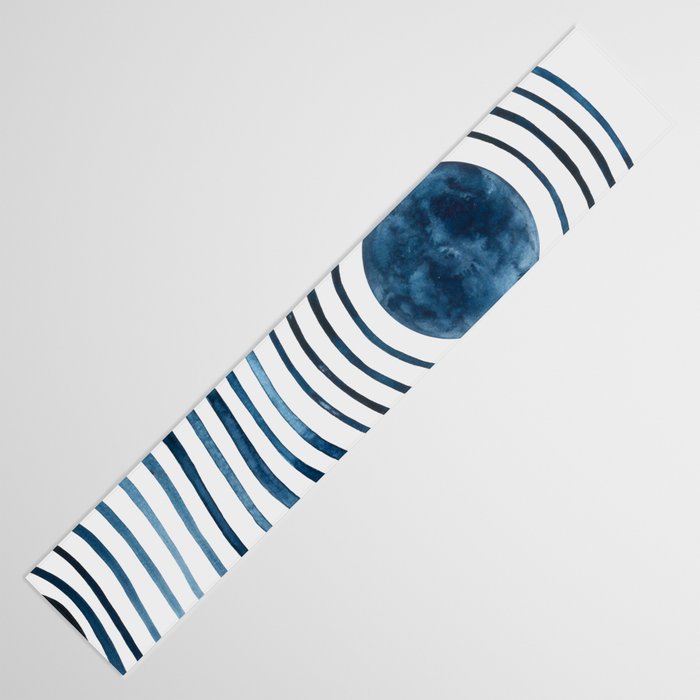 Floating Around Table Runner Gallery Image 3