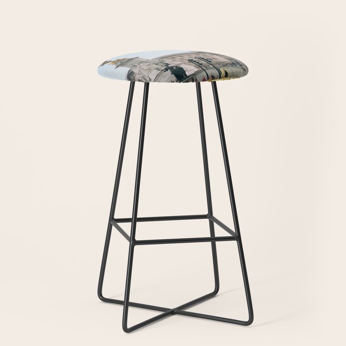 Visit  Buckingham Palace Stool Gallery Image 1