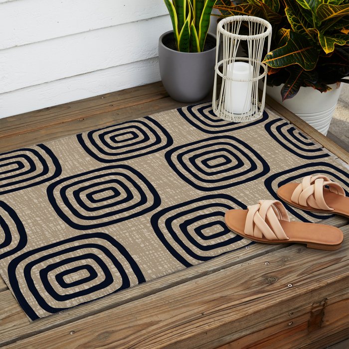 Mud Cloth Concentric Pattern 771 Black and Beige Outdoor Rug Gallery Image 2