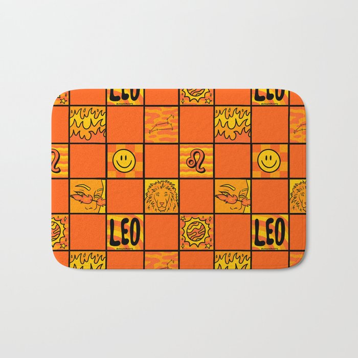 Leo Checkered Print Bath Mat Gallery Image 1