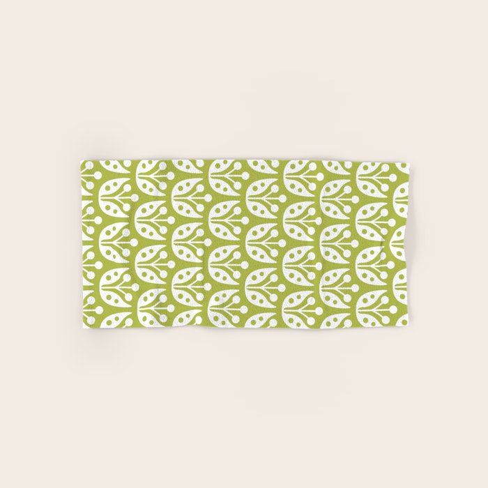 Mid Century Flower Pattern 5 Bath Towel Gallery Image 1