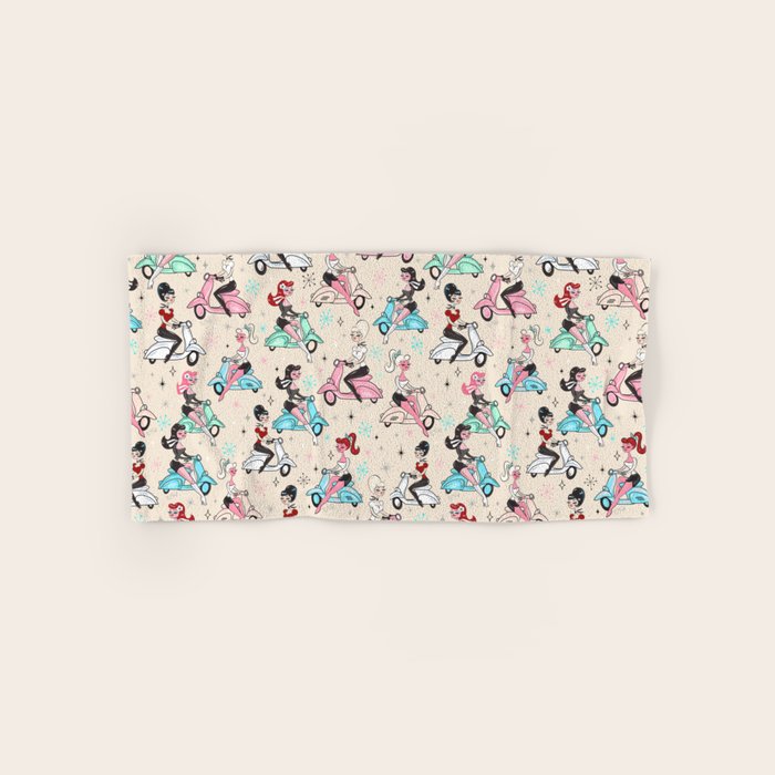 Scooter Girls Pattern Bath Towel Gallery Image 1