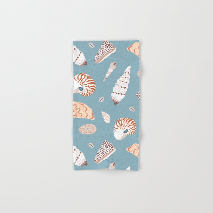 Vintage sea shell flat illustration pattern Bath Towel Gallery Image 1