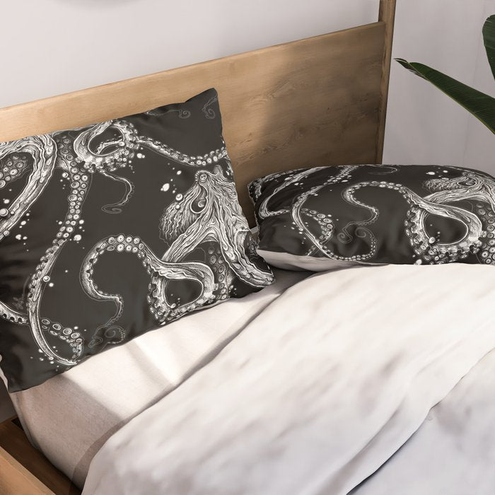 Octopus (black) Pillow Sham Gallery Image 2